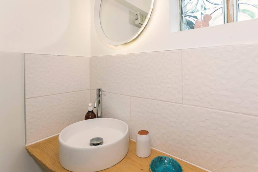 Mini Maison Studio Ancienne Renovee +Parking أفينيون المظهر الخارجي الصورة